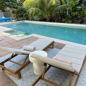  Guest house Indigo Studio With Pool 200m To Beach Australia