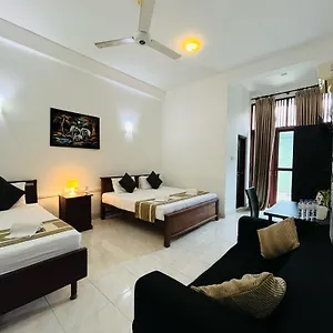  Bed & Breakfast Blue Bird Sri Lanka